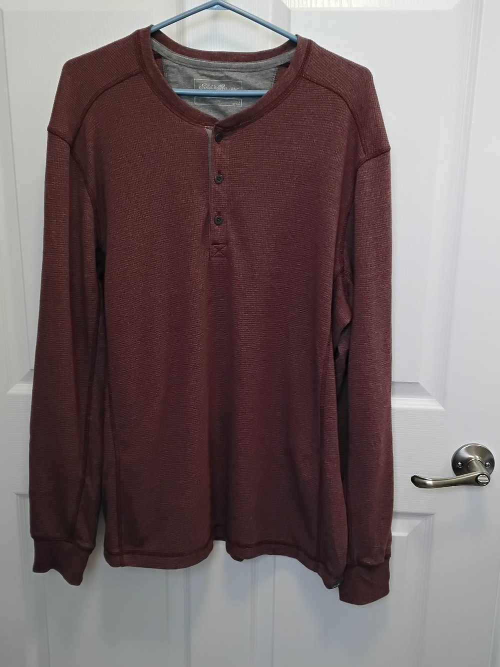 Eddie Bauer Men's Maroon Waffle Knit Thermal Henley Size Lg